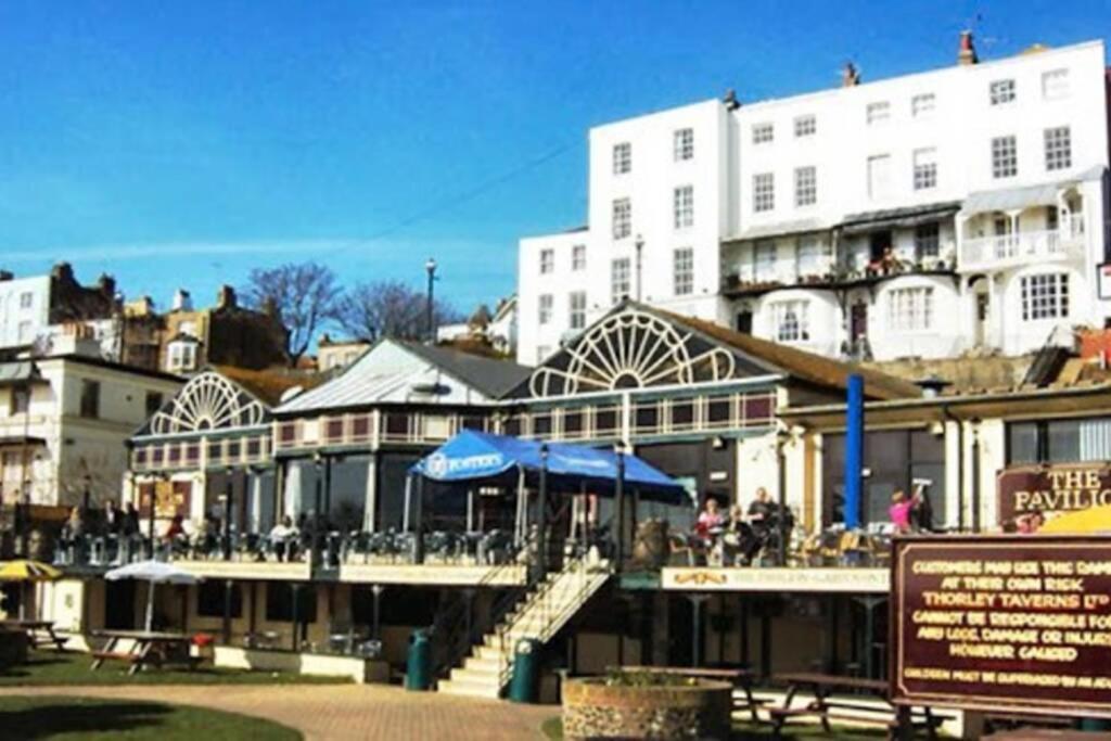 Stylish Holiday Let In Central Broadstairs Apartamento Exterior foto